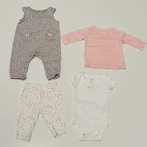 Carter‘s newborn girl bundle 4 pc
